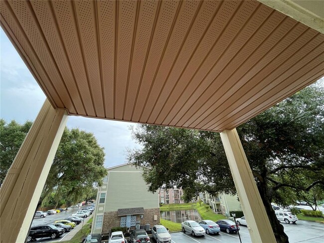 Building Photo - 2550 N Alafaya Trail