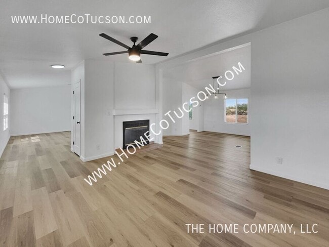 Building Photo - 9630 W Calle Cibeque