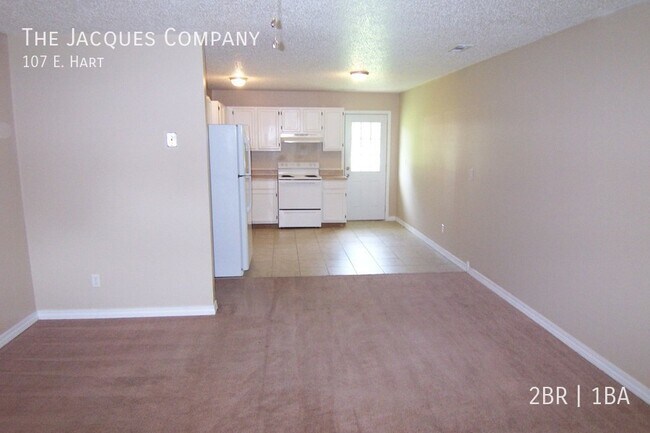 Building Photo - 107 E. Hart-