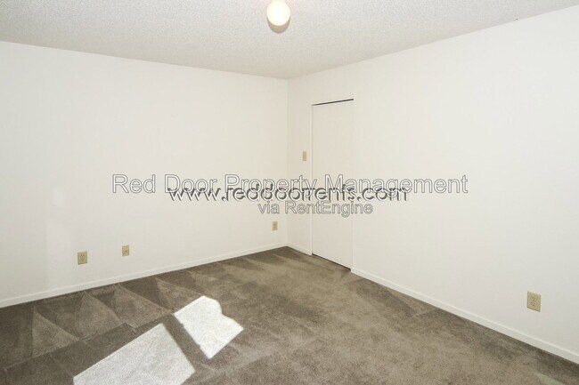Building Photo - 1774 Elijah Blue Dr