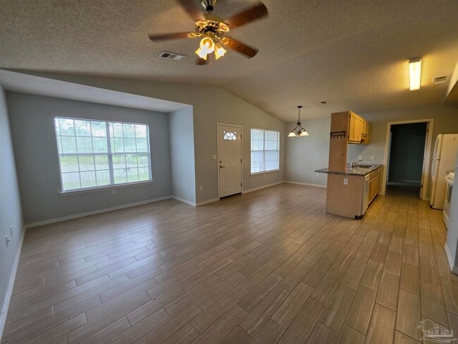 Building Photo - 2111 Karlburg Dr