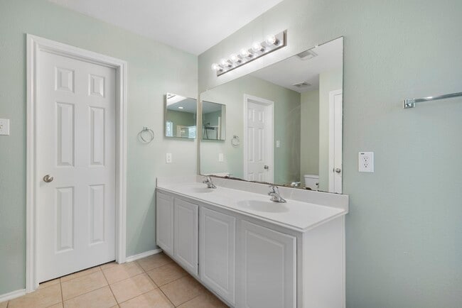 Building Photo - 98 E Stedhill Loop