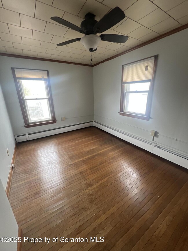 Building Photo - 504 Storrs St
