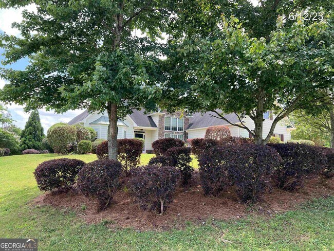 Building Photo - 80 Drew Cir