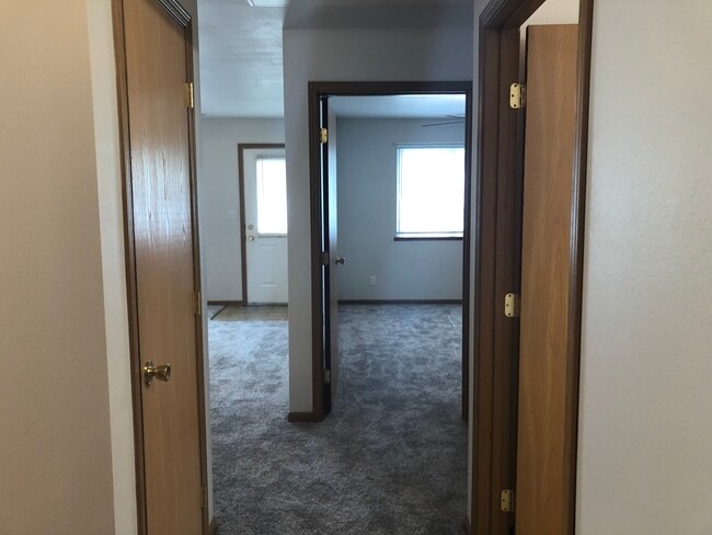 Building Photo - 1401 N. Dakota