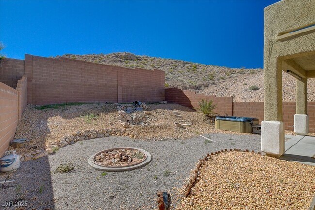 Building Photo - 11215 Dahlia Grove St