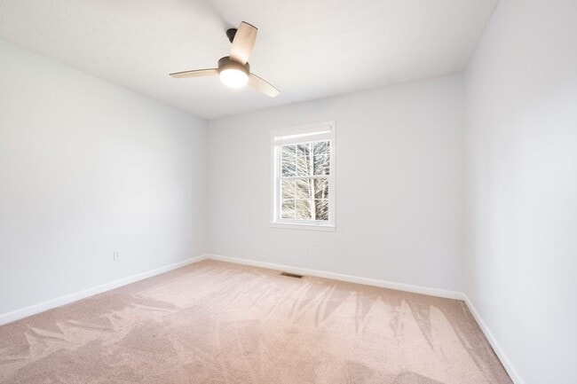 Building Photo - 5 Rash Rd