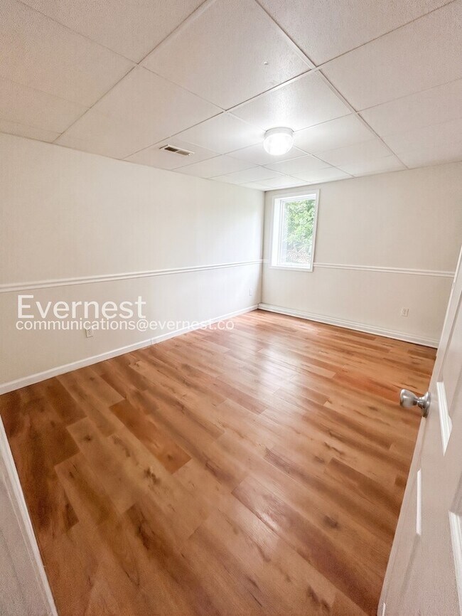 Building Photo - 4303 Whippoorwill Dr
