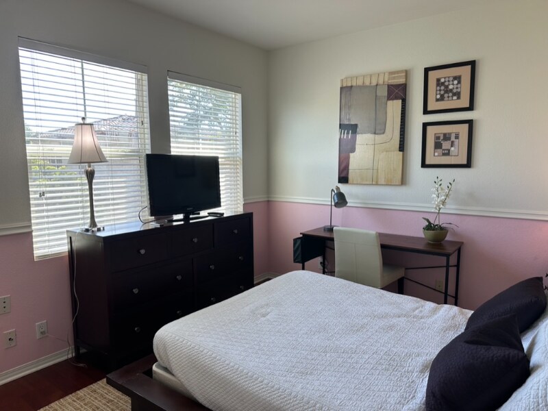Building Photo - 3066 Roia Ln