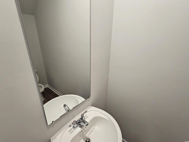 Building Photo - 789 Wapama St