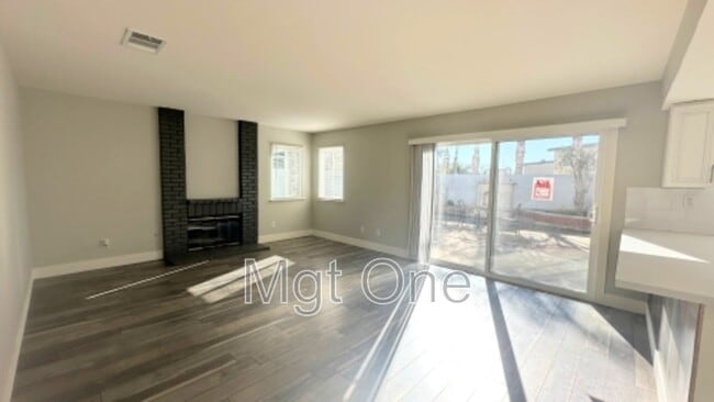 Building Photo - 25683 San Lupe Ave