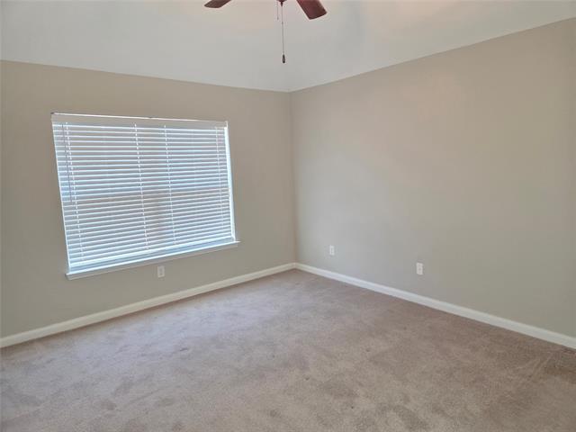 Building Photo - 908 Oak Valley