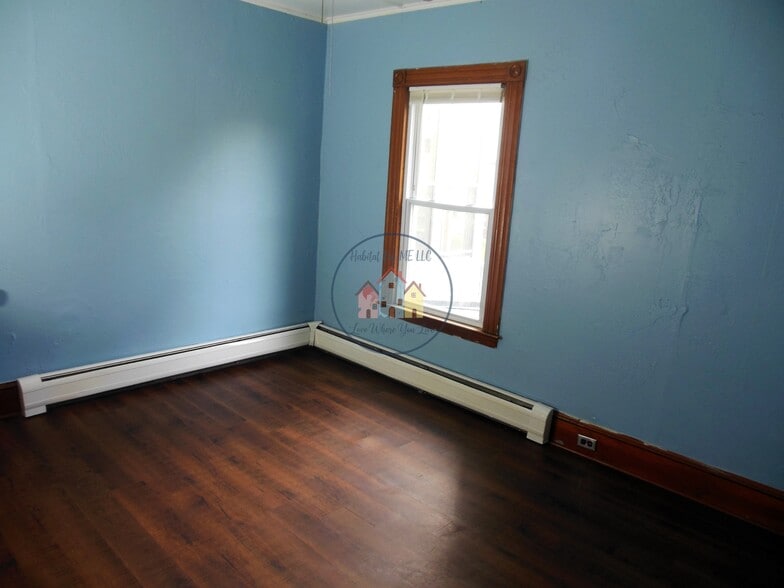 Rear Bedroom - 20 Drummond Ave