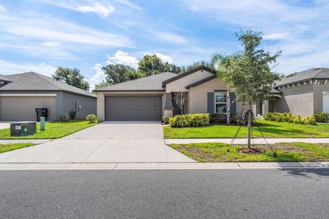 Building Photo - ***MOVE-IN SPECIAL, $500 OFF 2ND MONTH*** ...
