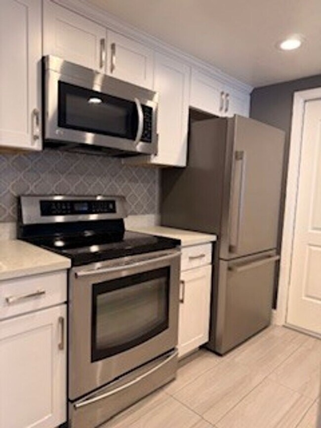 Building Photo - Eldorado on the Park