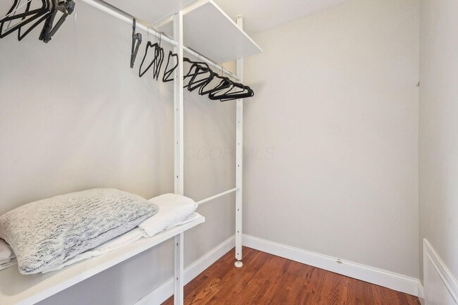 Building Photo - 565 Lathrop St
