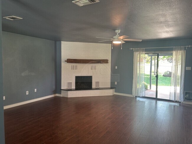 Building Photo - 2807 Brinegar Rd