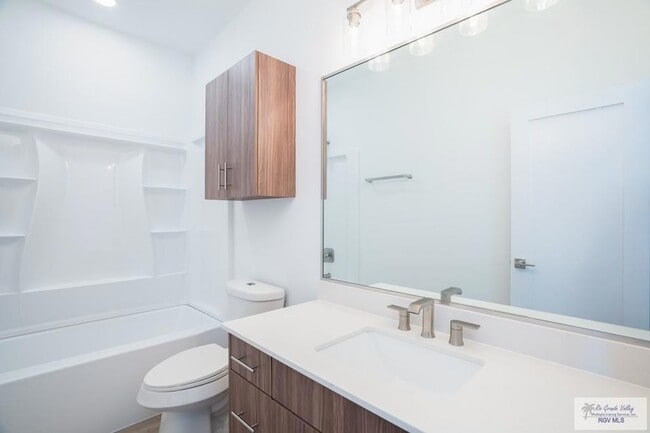 Building Photo - 3508 Hidalgo Cir