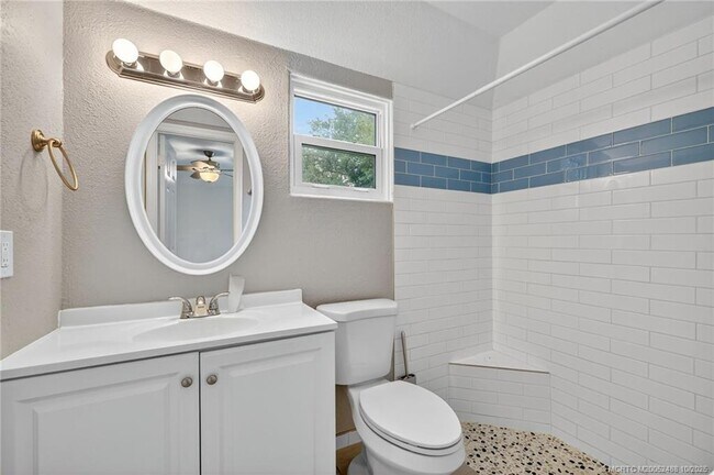 Building Photo - 3171 SW Crumpacker St