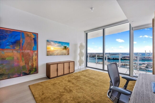 Building Photo - 501 West Ave