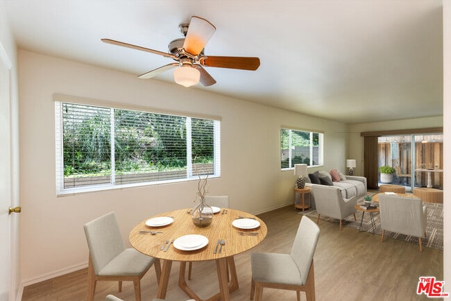 Building Photo - 6732 Hillpark Dr