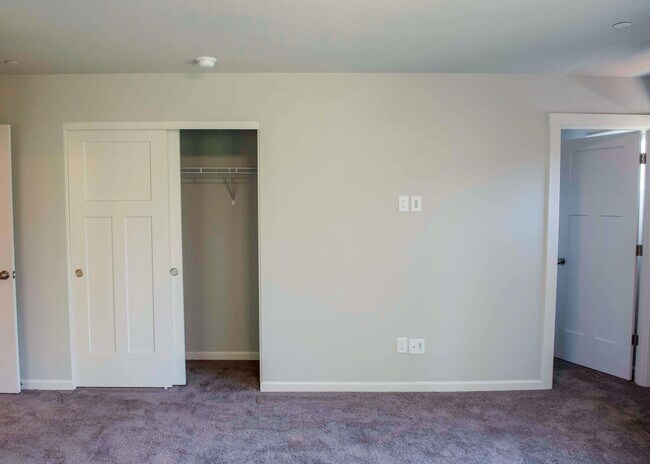 Building Photo - 12003 SE High Creek Rd