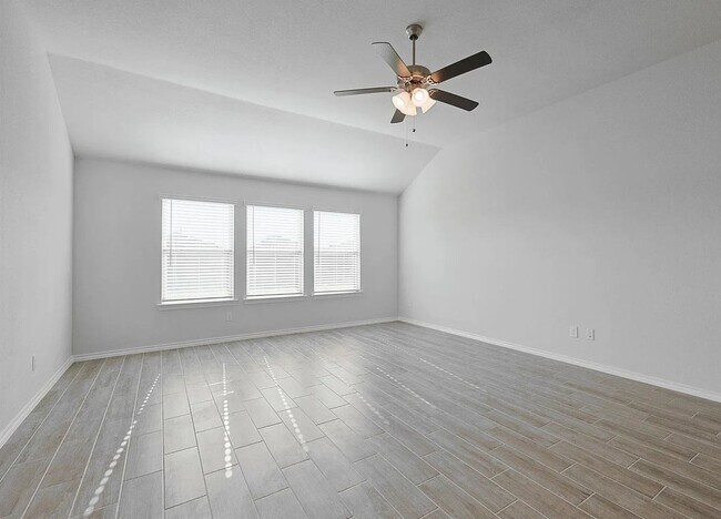Building Photo - Charming 3BR House in Crowley