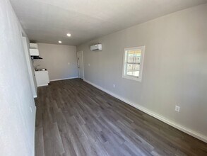 Building Photo - 1903 16th St