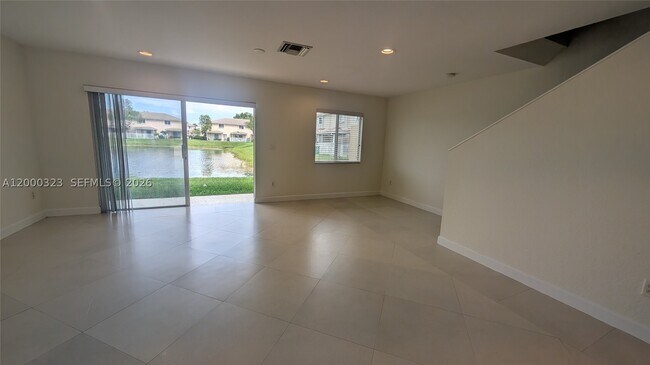 Building Photo - 5910 Royal -