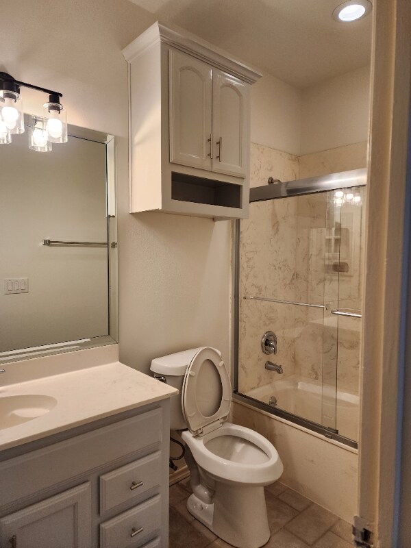 Building Photo - 600 Buena Vista Dr