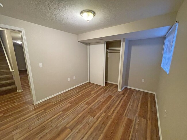 Building Photo - 3426 Queen Anne Way