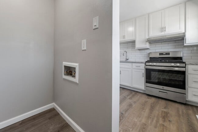 Building Photo - 3892 Brittany Cir