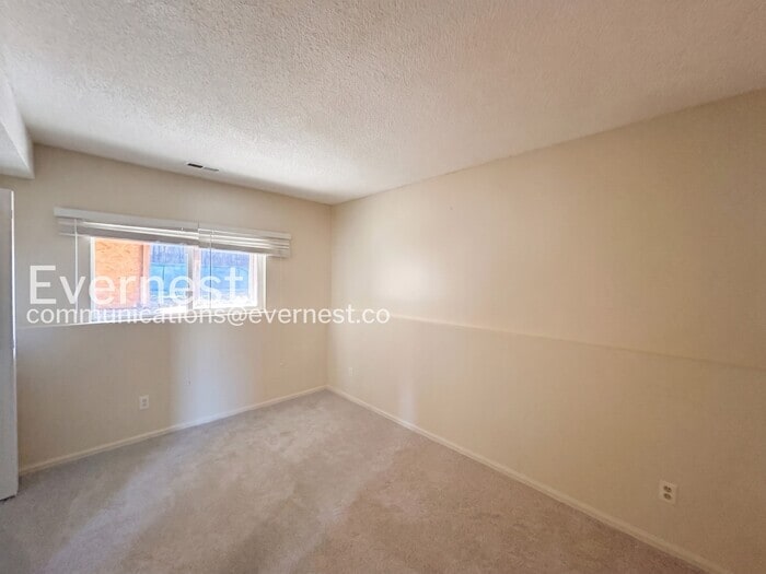 Building Photo - 4260 Dye St