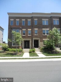 Building Photo - 22806 Breezy Hollow Dr