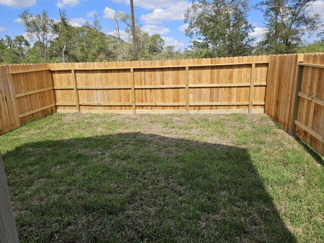 Building Photo - 21385 Carosella Dr