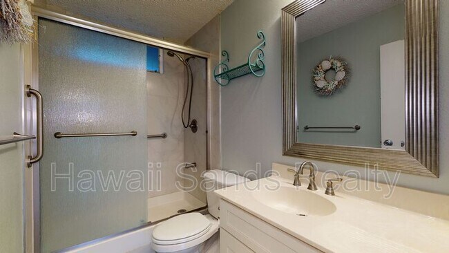 Building Photo - 95-273-273 Waikalani Dr