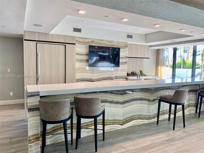 Building Photo - 2960 NE 207th St