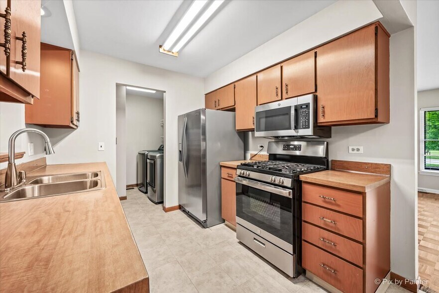 Building Photo - 1040 Brantwood Ave