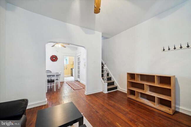 Building Photo - 1430 S Etting St