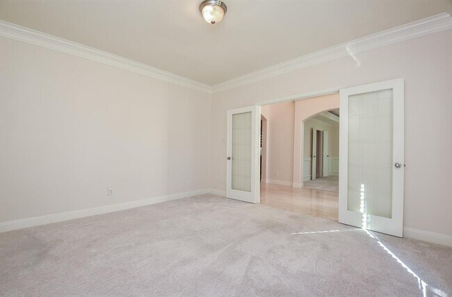 Building Photo - 3830 Parkside Dr