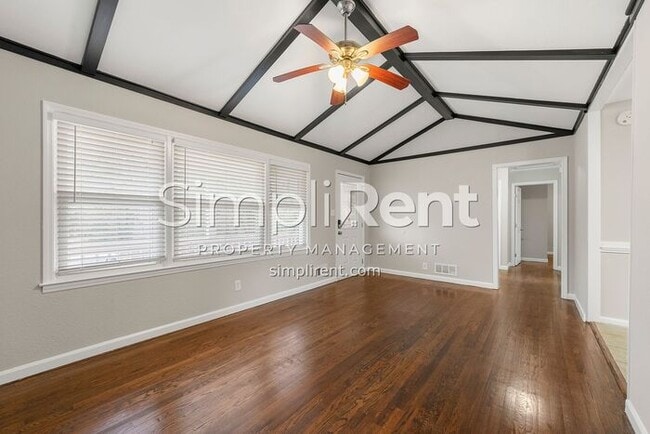 Building Photo - JUST REDUCED! RENOVATED 3/1 IN Forest Park...