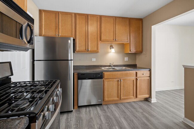 Building Photo - 402 Sandalwood Ln