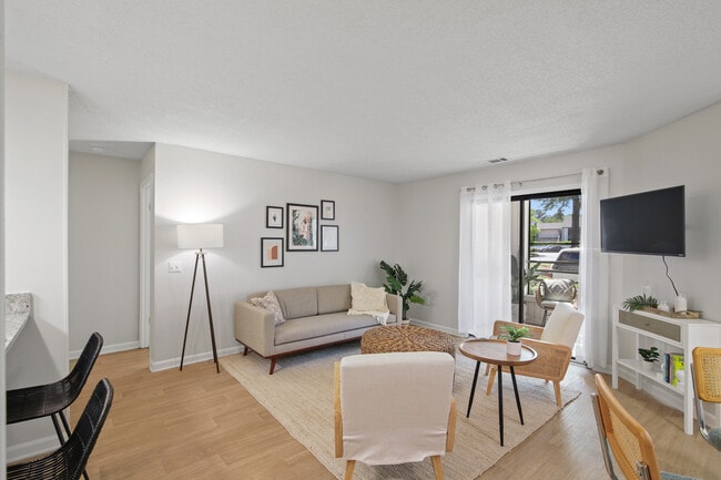 Building Photo - The Palms