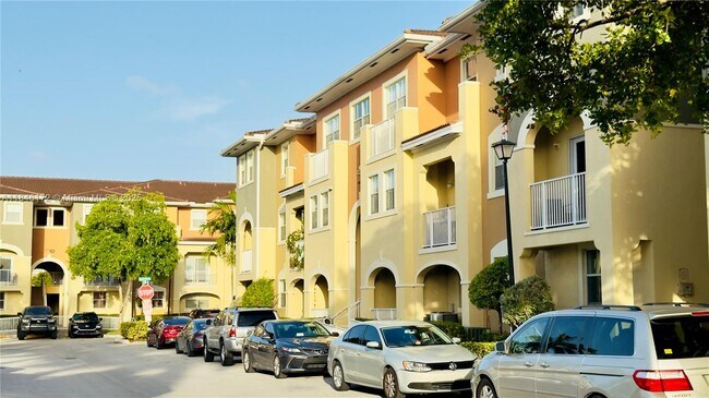 Building Photo - 10870 NW 88th Terrace