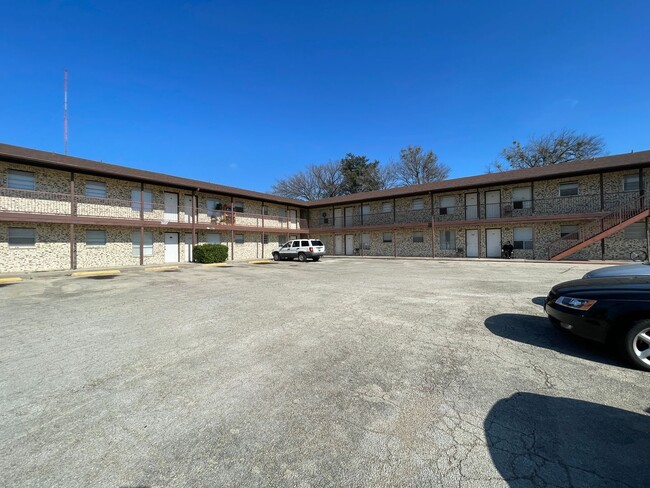 Primary Photo - 3107 Atkinson Ave