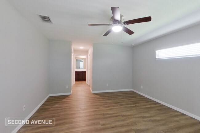 Building Photo - 3502 19th St SW