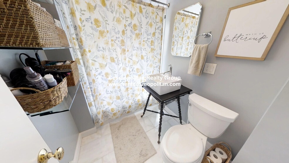 Building Photo - 111 1st St