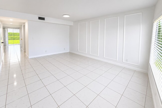 Building Photo - 9825 NW 37th St