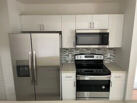 Building Photo - 15325 SW 106th Ter