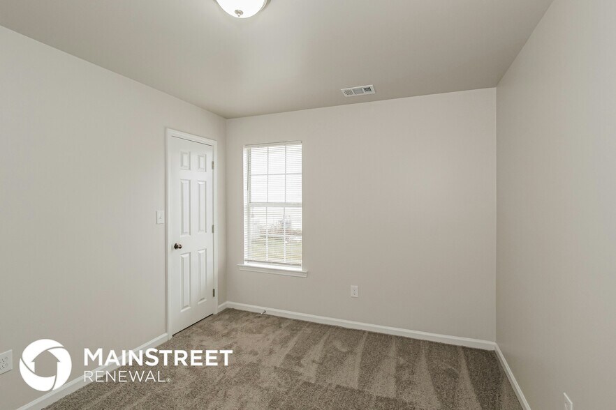 Building Photo - 401 Meriweather Ln